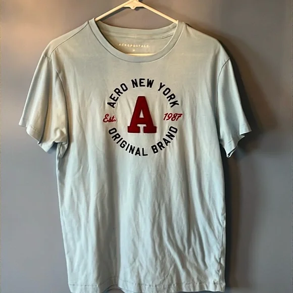 M men's Aeropostale t-shirt. In great condition, light blue - Picture 1 of 4